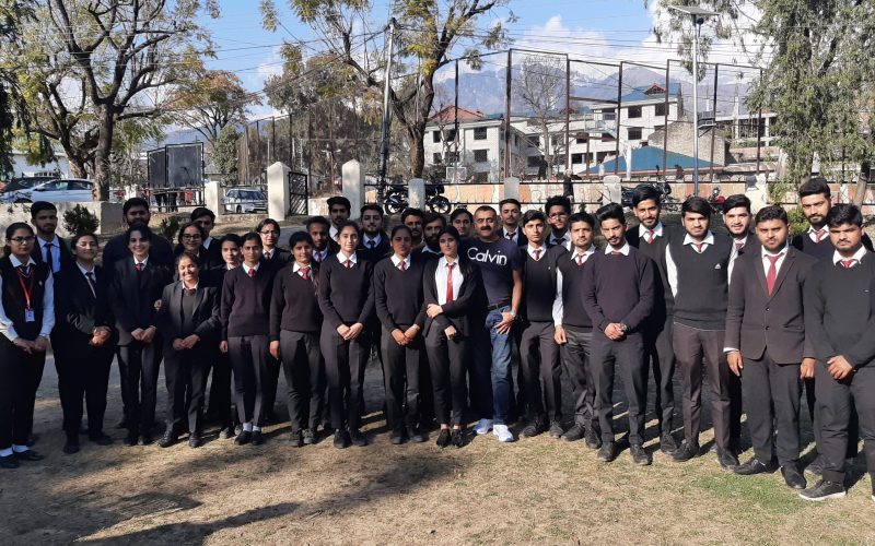 Students-with-Mr.-During-Personality-Development-Workshop